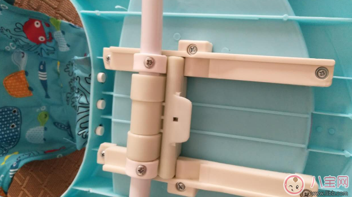 小龍哈彼嬰兒學步車怎么樣 小龍哈彼嬰兒學步車安全好用嗎