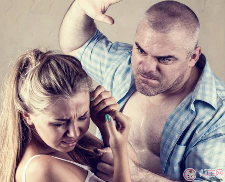 父親在寶寶面前有什么事情不能做 父親在家里這四件事不要去做