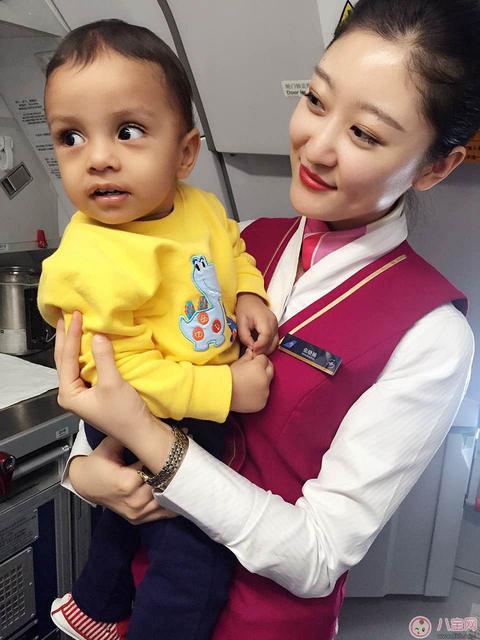 國慶節帶寶寶旅行上飛機前如何準備 坐飛機要帶哪些東西