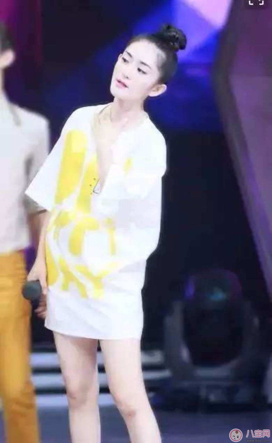 謝娜最新孕照 謝娜懷的是龍鳳胎嗎 謝娜最新孕照 謝娜懷的是龍鳳胎嗎