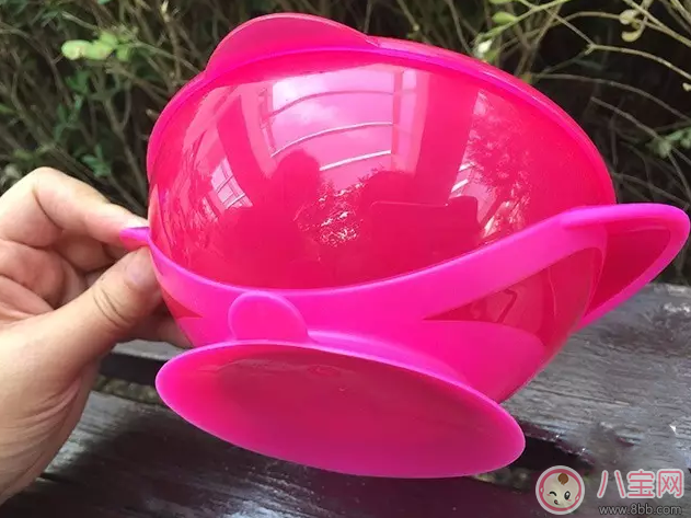 nuby吸盤碗好用嗎 nuby吸盤碗真的不會掉嗎