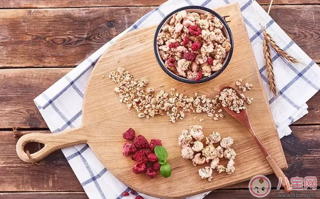 巧丹思麥片怎么吃好吃 JORDANS巧丹思麥片怎么樣 巧丹思麥片怎么吃好吃 JORDANS巧丹思麥片怎么樣