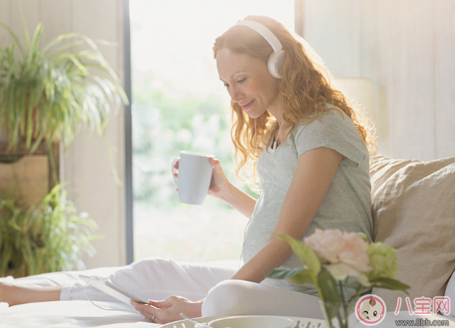 什么游戲促進(jìn)寶寶智力發(fā)育 家長怎么做讓孩子更聰明