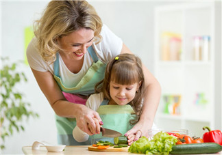 寶寶吃糖容易生病嗎 如何減少孩子吃糖