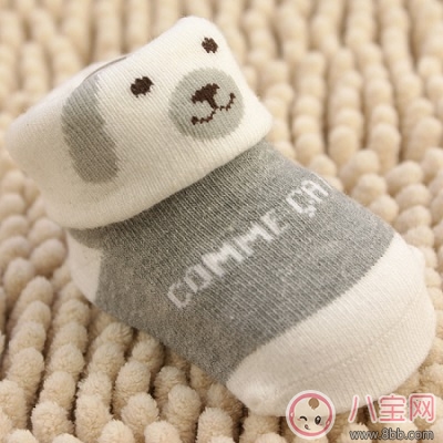 怎么給寶寶挑選襪子 這幾種襪子趕緊丟 怎么給寶寶挑選襪子 這幾種襪子趕緊丟