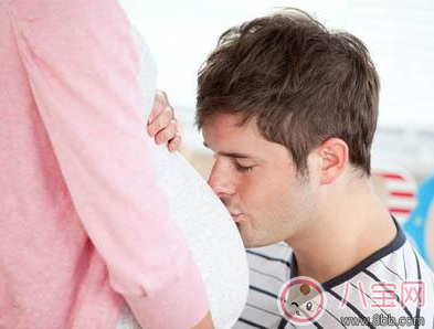 準爸爸跟肚子里寶寶對話方式 準爸爸胎教語錄大全2017