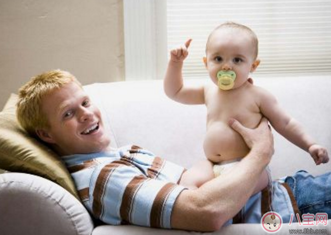 準爸爸跟肚子里寶寶對話方式 準爸爸胎教語錄大全2017