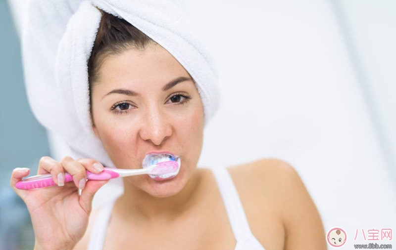 孕期牙齦出血會導致流產嗎 孕期如何正確的護理牙齒