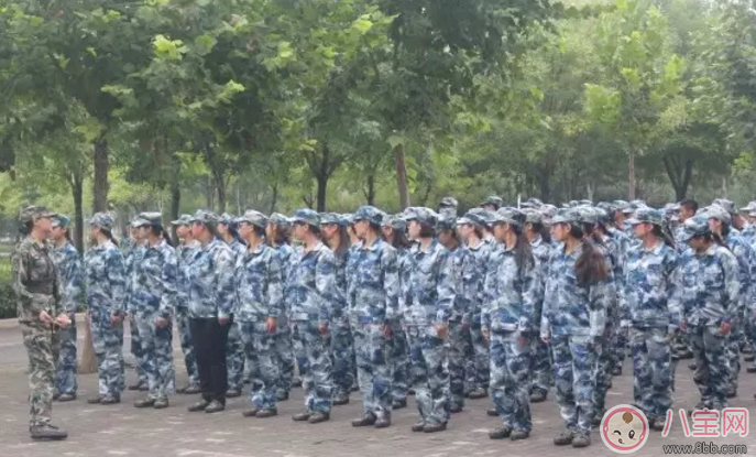 2017大學(xué)生軍訓(xùn)心得體會(huì)1000字 2017大學(xué)生軍訓(xùn)心得體會(huì)800字 2017大學(xué)生軍訓(xùn)心得體會(huì)1000字 2017大學(xué)生軍訓(xùn)心得體會(huì)800字