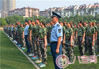 2017高中生軍訓(xùn)心得1000字 2017高中生軍訓(xùn)感悟體會800字 2017高中生軍訓(xùn)心得1000字 2017高中生軍訓(xùn)感悟體會800字