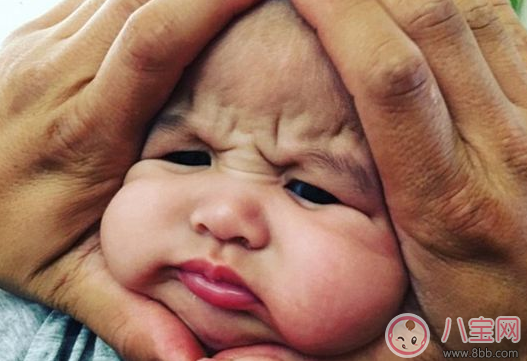 怎么拒絕別人抱自己的孩子的行為 為什么不能讓別人不隨意碰孩子