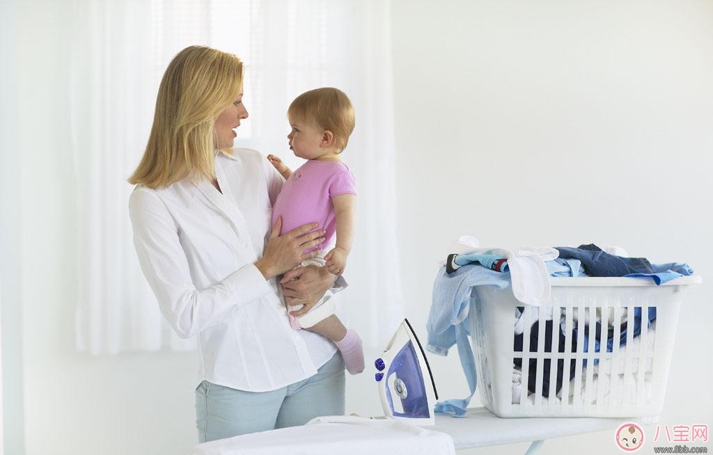 寶寶太黏人怎么辦 為什么寶寶會黏人