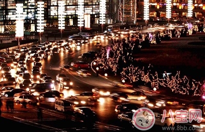 2017國慶中秋堵車 教你堵車省油方法