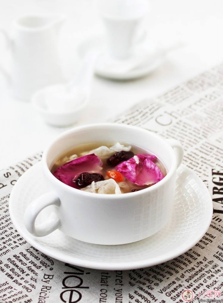 女性雙腳冰冷是哪些疾病造成的 如何改善女性雙腳冰冷 女性雙腳冰冷是哪些疾病造成的 如何改善女性雙腳冰冷