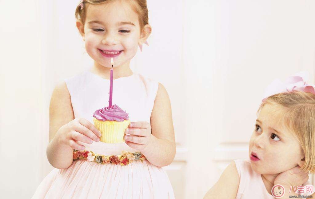 中秋節聚會如何讓寶寶正確的處理人際關系 怎么讓孩子人見人愛 中秋節聚會如何讓寶寶正確的處理人際關系 怎么讓孩子人見人愛