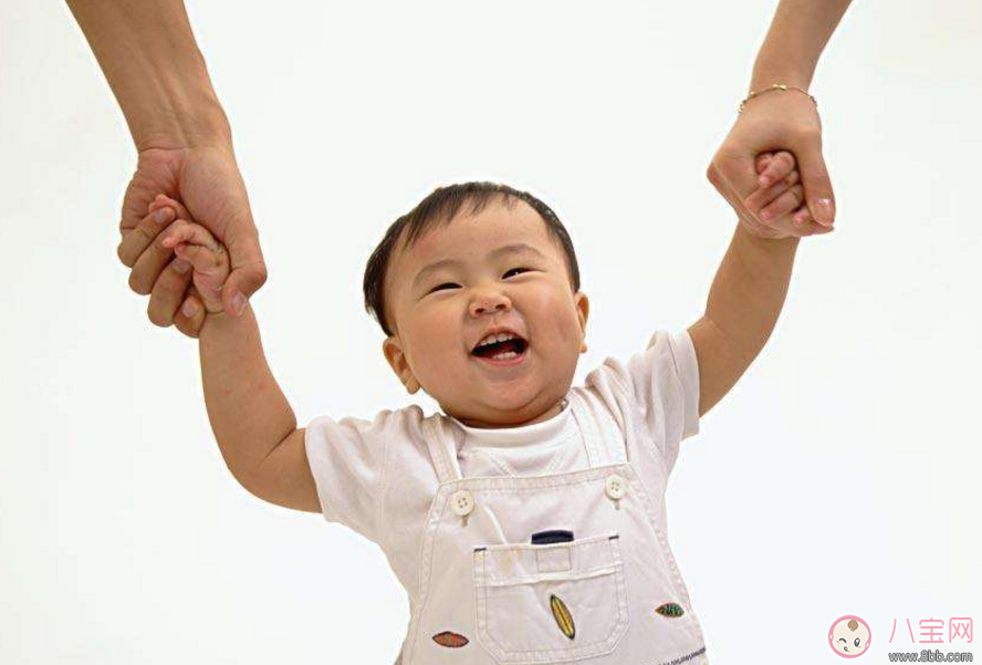 寶寶過度依賴家長好還是不好 寶寶過分依賴家長的表現(xiàn)