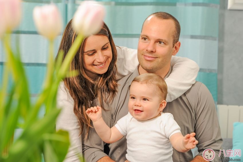 中秋節(jié)聚餐孩子不懂禮貌怎么辦 如何教孩子懂禮貌 中秋節(jié)聚餐孩子不懂禮貌怎么辦 如何教孩子懂禮貌