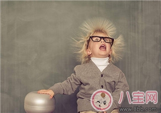 為什么秋季頭發容易靜電 如何應對頭發靜電問題 為什么秋季頭發容易靜電 如何應對頭發靜電問題