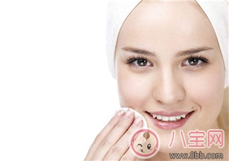 秋季聚會化妝怎么卸干凈 秋季如何卸妝不干燥 秋季聚會化妝怎么卸干凈 秋季如何卸妝不干燥