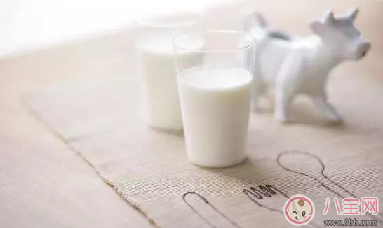 寶寶喝的牛奶選哪種比較好 1-6歲孩子牛奶選購指南 寶寶喝的牛奶選哪種比較好 1-6歲孩子牛奶選購指南