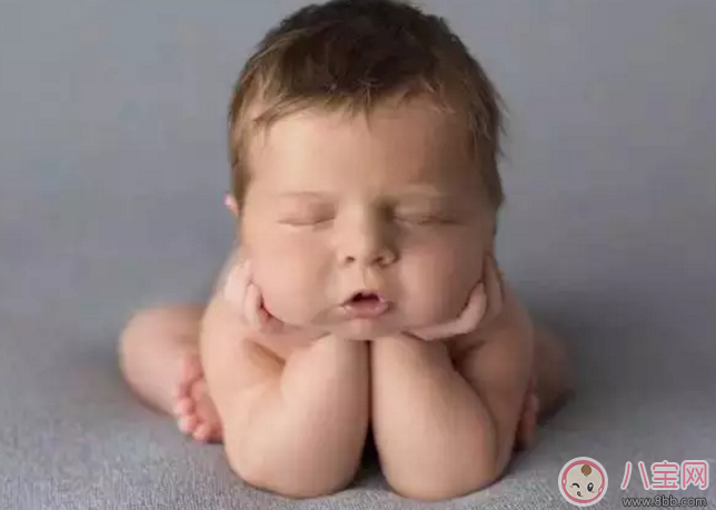 怎么教三歲的寶寶認(rèn)字 三歲寶寶學(xué)前教育認(rèn)字父母應(yīng)該怎么教 怎么教三歲的寶寶認(rèn)字 三歲寶寶學(xué)前教育認(rèn)字父母應(yīng)該怎么教