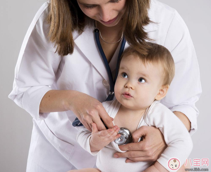 孩子天生就有疾病纏身怎么辦 父母因為孩子的疾病而心煩怎么辦 孩子天生就有疾病纏身怎么辦 父母因為孩子的疾病而心煩怎么辦