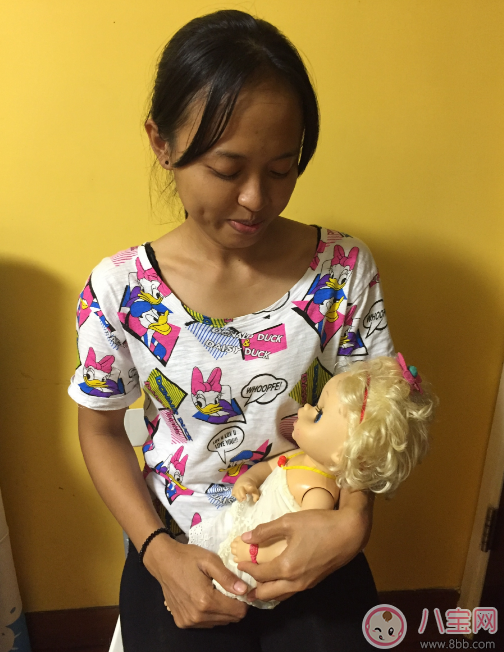 孩子吃奶乳頭混淆了怎么辦 怎么用奶瓶模擬親喂