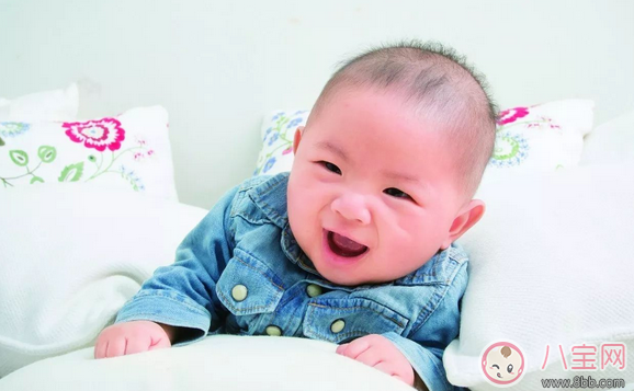 滿月寶寶體重沒達到標準怎么辦 滿月的寶寶體重不夠怎么給寶寶補身體