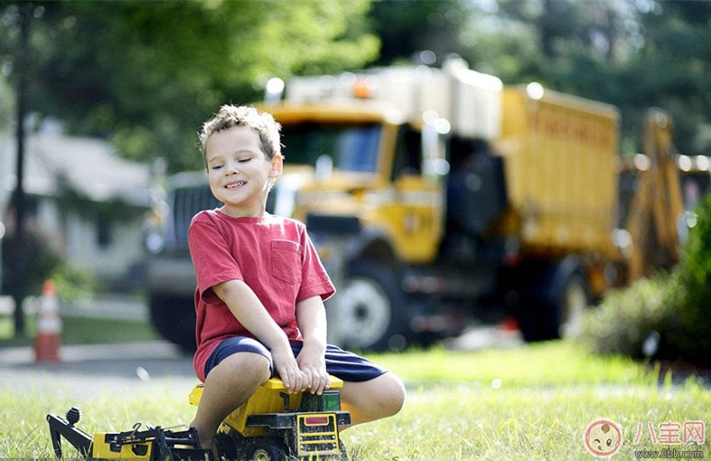 自閉癥寶寶適合什么玩具 給自閉癥寶寶買玩具怎么選 自閉癥寶寶適合什么玩具 給自閉癥寶寶買玩具怎么選