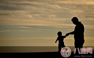 孩子不喜歡下來走路 非要人抱怎么辦