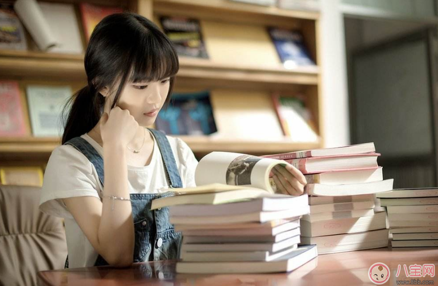 孩子過早認字好不好 什么時候給孩子買認字卡片好