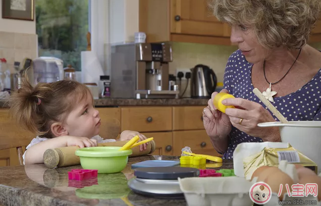 孩子說話太遲了正常嗎 怎么教說話含糊不清的孩子說話
