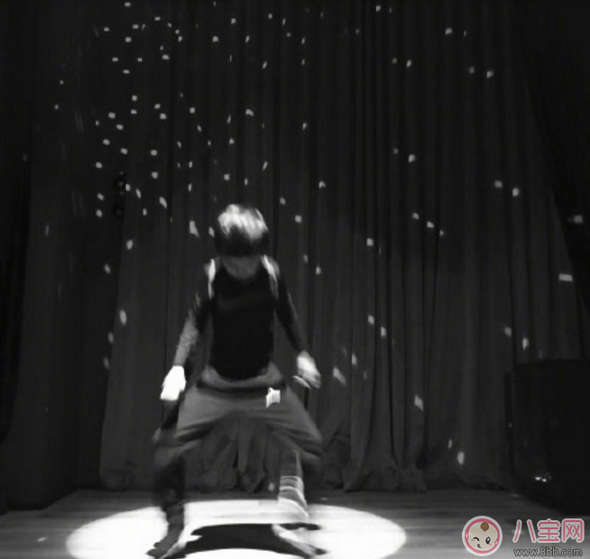 孫儷兒子等等的舞蹈照 孫儷兒子跳的是什么舞