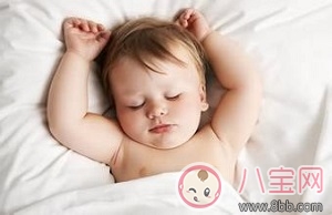 孩子睡覺后腦勺出汗很多 寶寶后腦勺出汗多是缺鈣引起的嗎