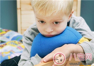寶寶不愛說話是自閉嗎 吃什么避免兒童自閉癥