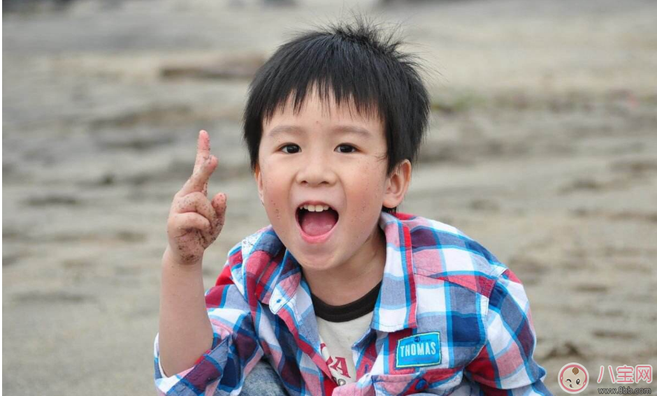 家長怎么陪孩子度過第二反抗期 孩子反抗期父母怎么做比較好 家長怎么陪孩子度過第二反抗期 孩子反抗期父母怎么做比較好