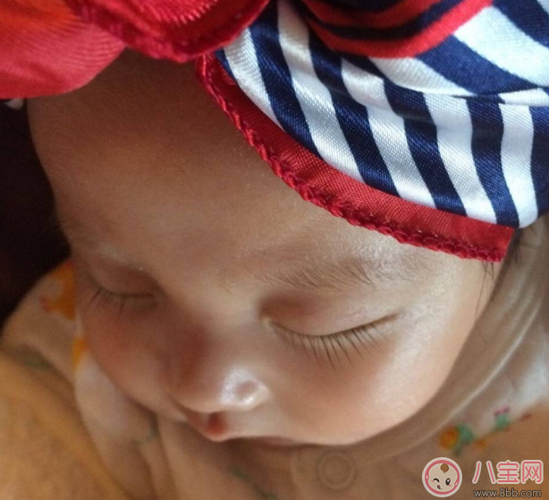 陳冠希曬女兒ALAIA睫毛 孩子睫毛長是遺傳的嗎