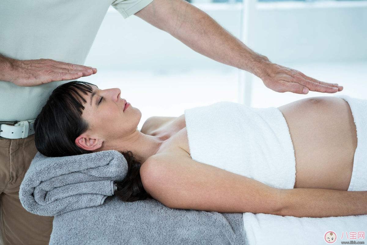 孕婦睡前如何按摩 乳房按摩有助孕婦分娩嗎
