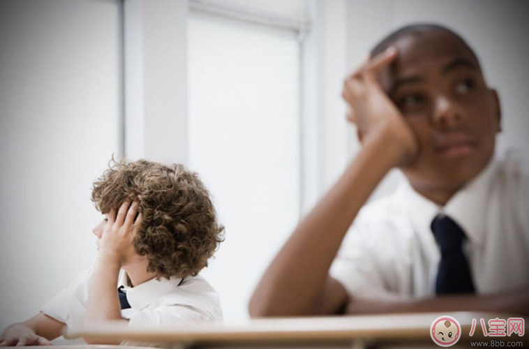 孩子注意力不集中的原因有哪些 怎么提高孩子的注意力