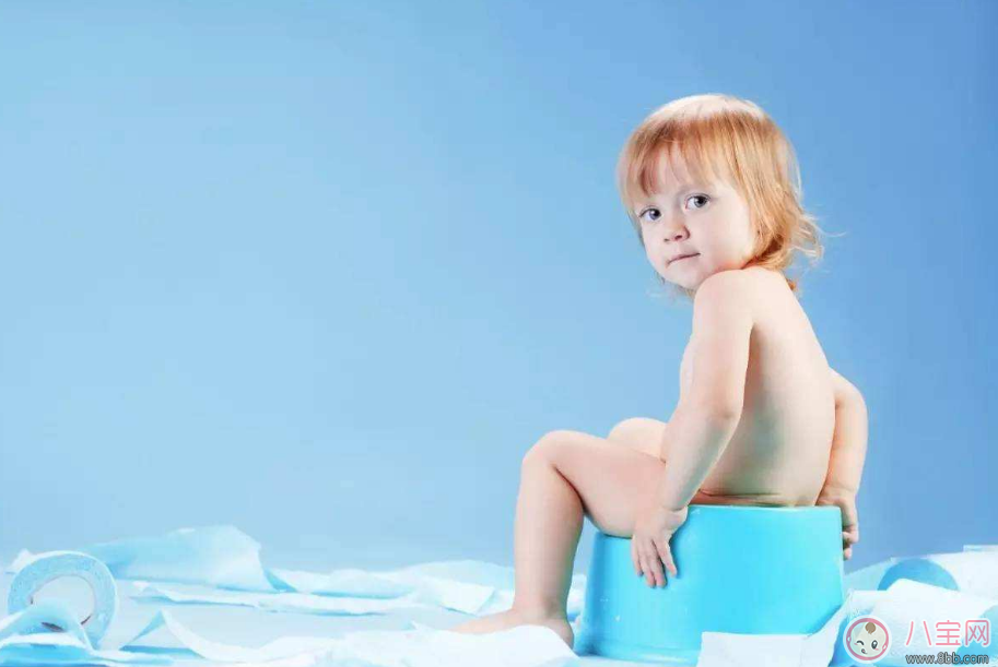 男寶寶隨地上廁所好不好 如廁訓練什么時候開始比較好