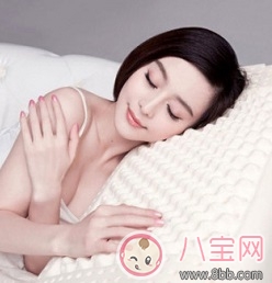 晚上月經總漏出來臟了床單怎么辦 有什么辦法防止月經側漏 晚上月經總漏出來臟了床單怎么辦 有什么辦法防止月經側漏