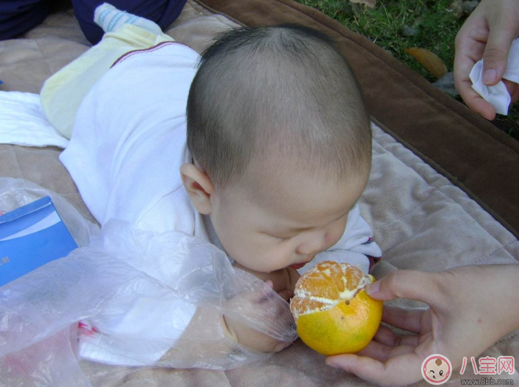 只給寶寶吃母乳不吃輔食好不好 什么時候給寶寶添加添加輔食比較好