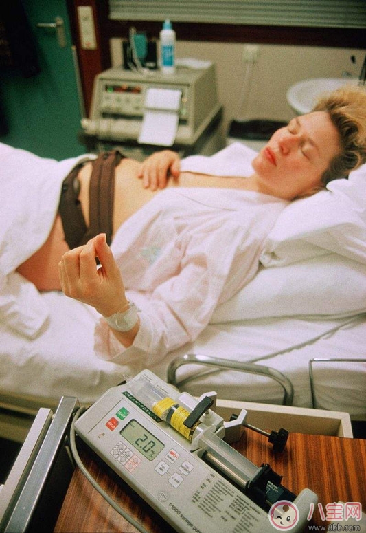 宮縮的感覺是怎么樣的 生產(chǎn)時應(yīng)該準(zhǔn)備哪些東西 宮縮的感覺是怎么樣的 生產(chǎn)時應(yīng)該準(zhǔn)備哪些東西