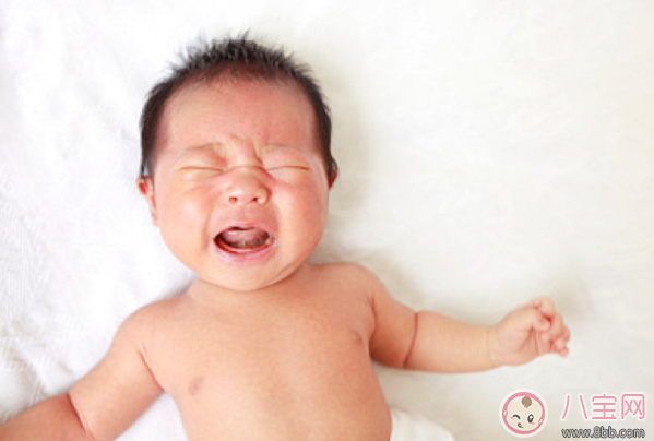 寶寶用尿不濕會發燒嗎 寶寶用尿不濕發燒怎么辦 寶寶用尿不濕會發燒嗎 寶寶用尿不濕發燒怎么辦