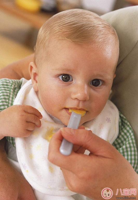 秋季嬰兒如何斷奶 秋季小兒斷奶后應該吃什么