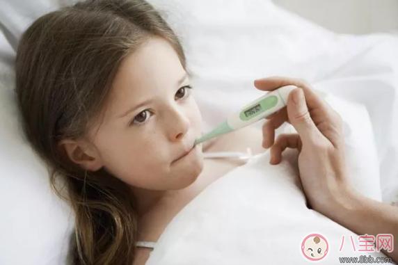 孩子生病發燒用什么測體溫最準確 正確給孩子測體溫的方法是什么 孩子生病發燒用什么測體溫最準確 正確給孩子測體溫的方法是什么