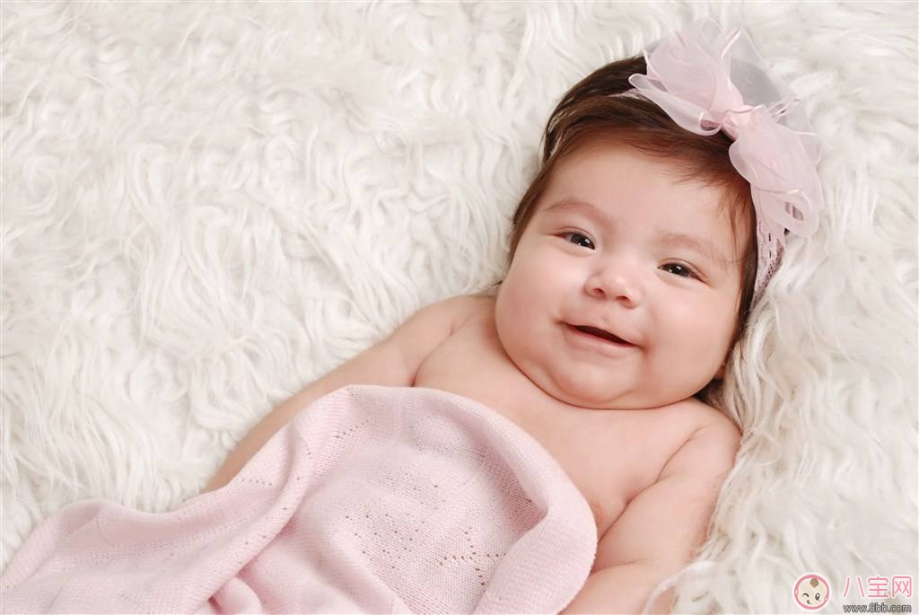 寶寶腸絞痛可以熱敷嗎 寶寶腸絞痛怎么按摩舒緩