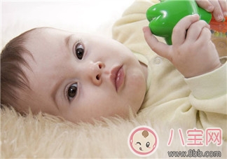 新生兒的長相有哪些變化 哪些因素決定了寶寶的長相的變化