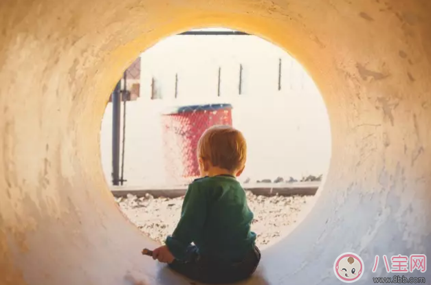 嬰兒4個月自閉癥表現有哪些 4個月-2歲寶寶自閉癥的早期表現