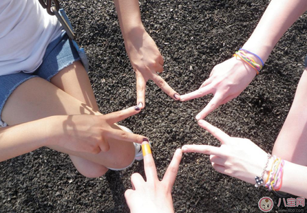 怎么給孩子扎五角星辮子 令人窒息的五角星造型怎么扎